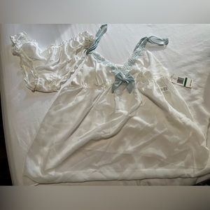 NWT Flora Nikrooz Lingerie Size Large